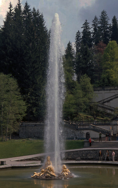 the fountain at Linderhof
